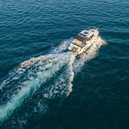 Santa Lucia トゥラニ